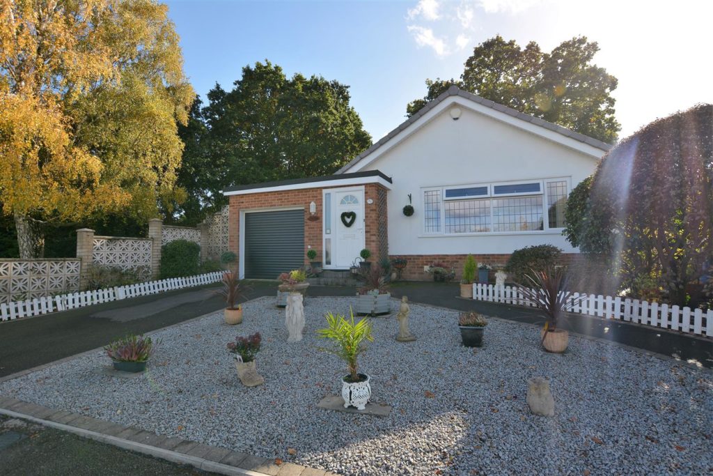 Huntingdon Drive, Wimborne Edwards Estate Agents