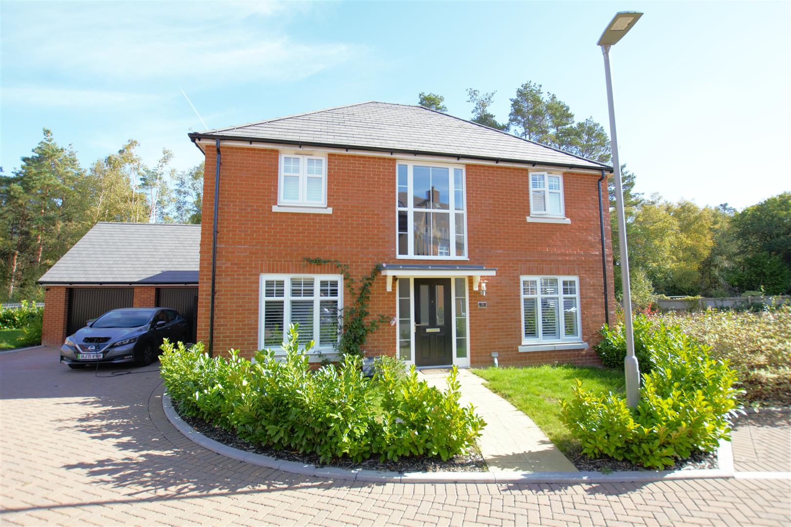 Heather Gardens, Verwood Edwards Estate Agents