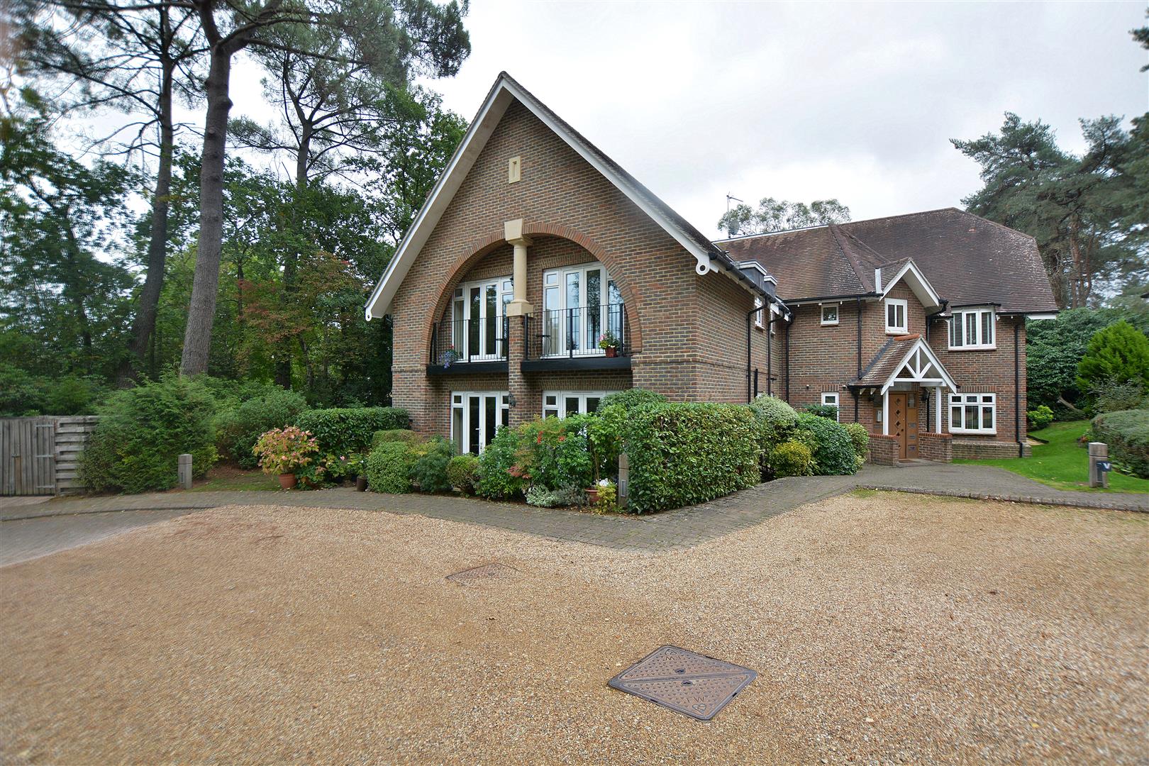 Beaufoys Avenue, Ferndown Edwards Estate Agents