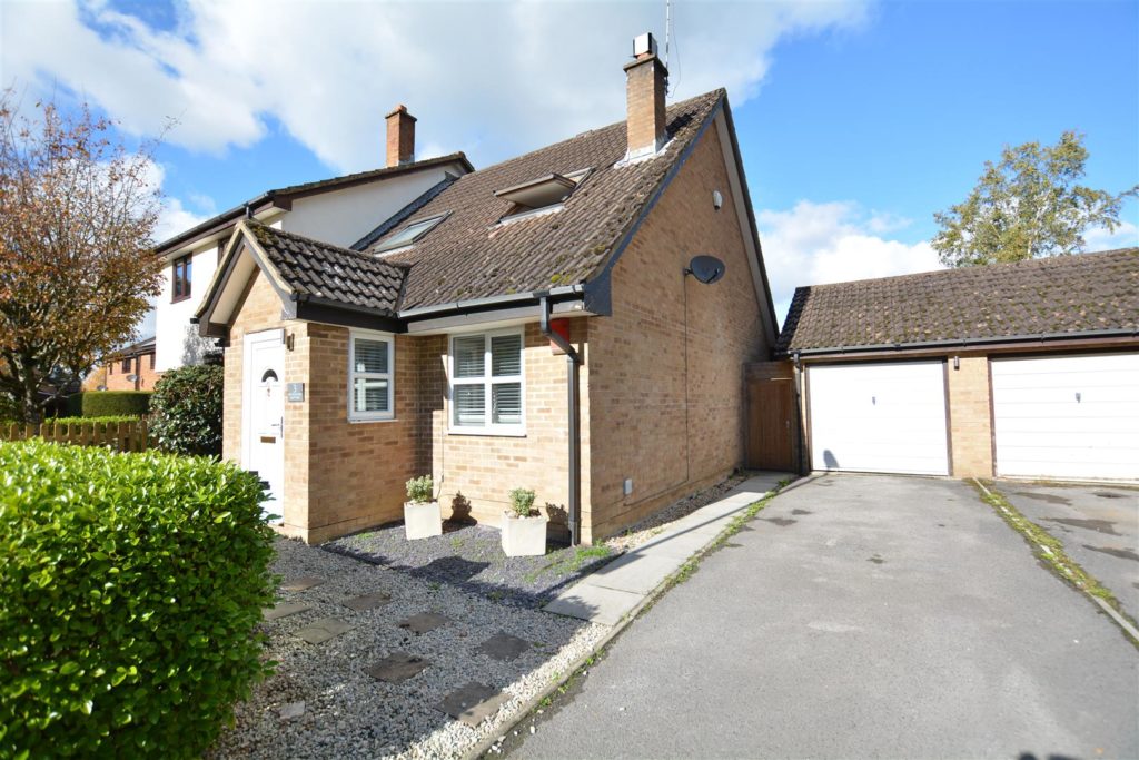 Hazelwood Drive Edwards Estate Agents