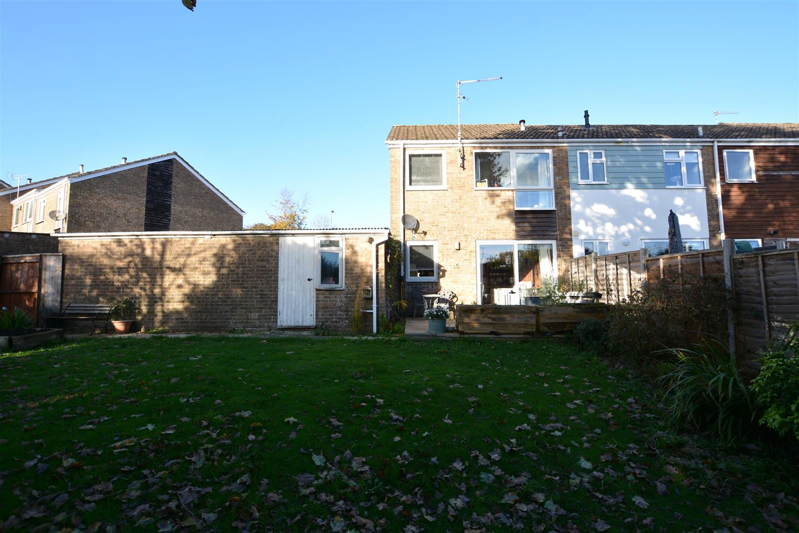 Farriers Close, Colehill, WIMBORNE Edwards Estate Agents