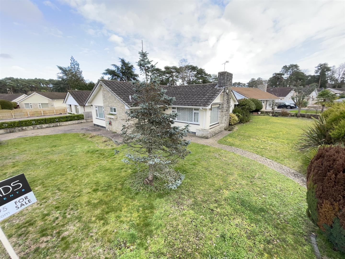 New Road, Ferndown Edwards Estate Agents