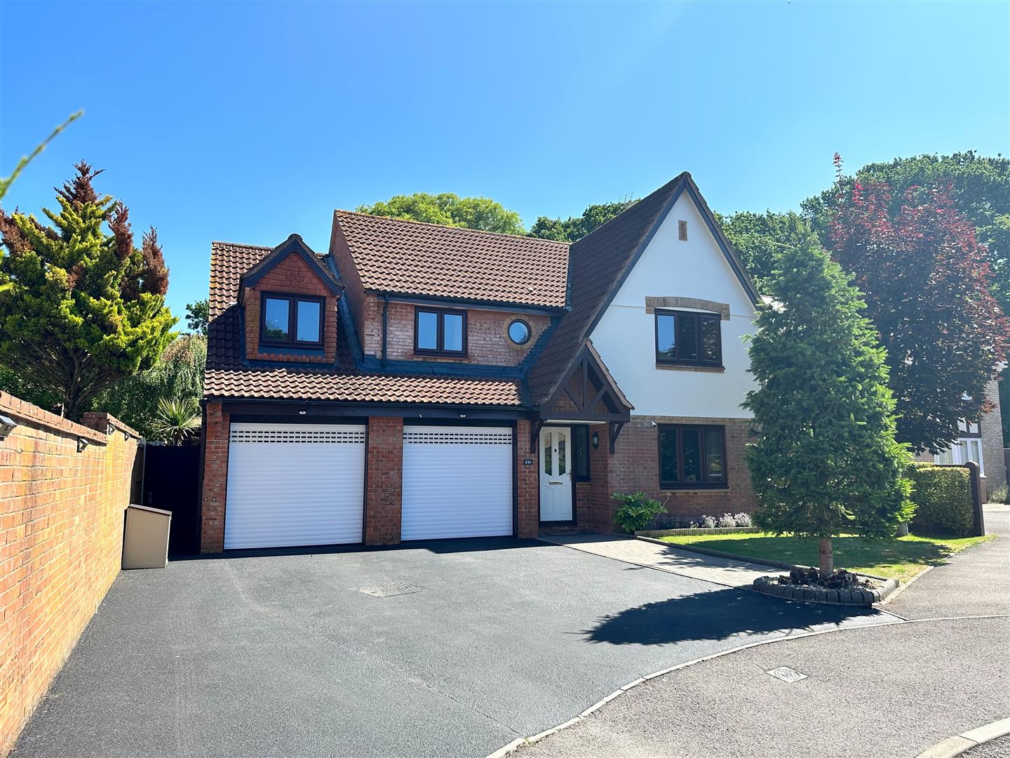 Albion Way, Verwood, Dorset Edwards Estate Agents