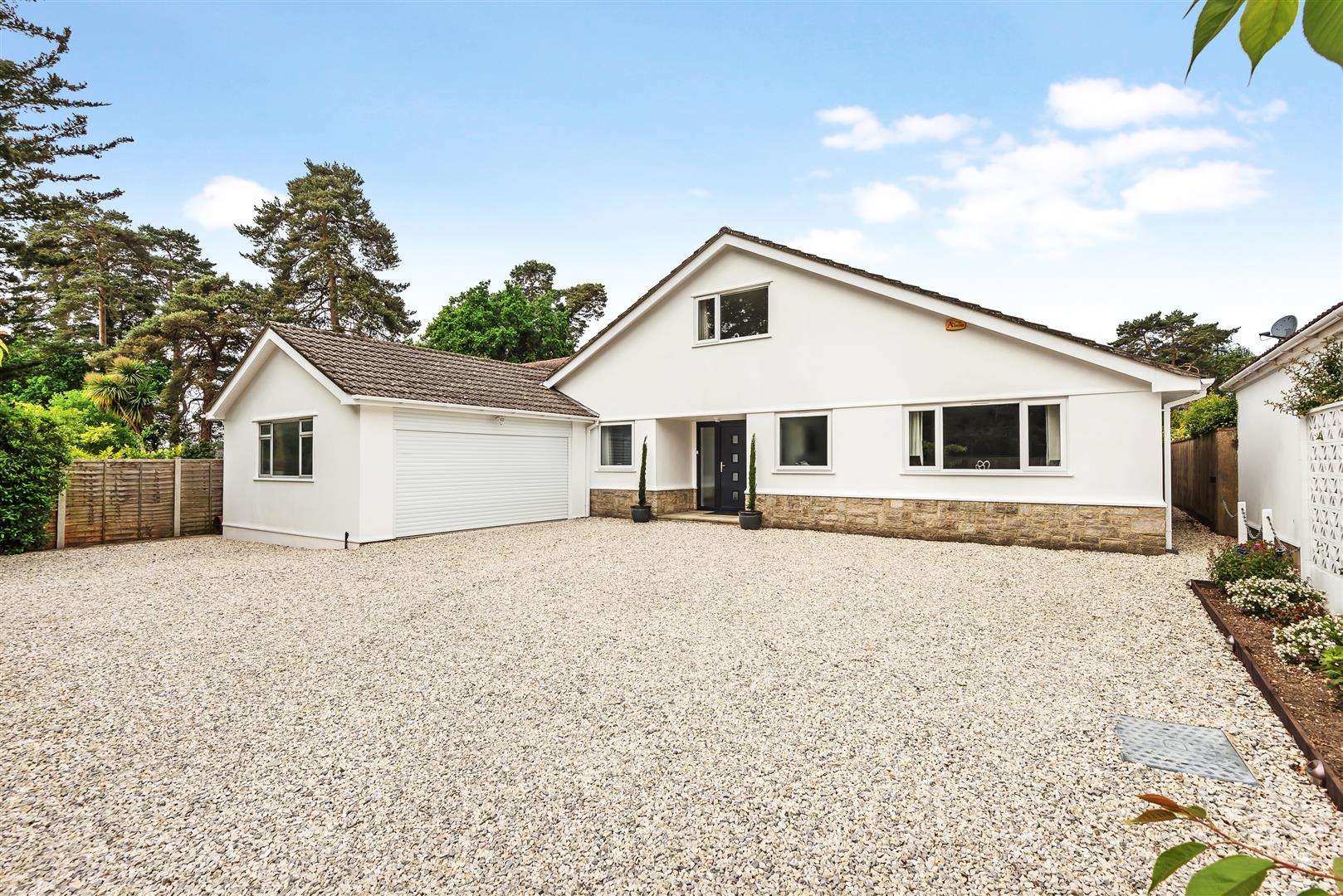 Queenswood Drive, Ferndown Edwards Estate Agents