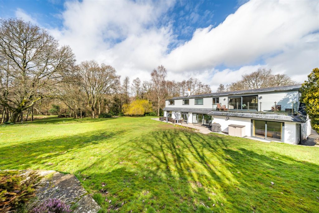 Arrowsmith Road, Wimborne, BH21 Edwards Estate Agents