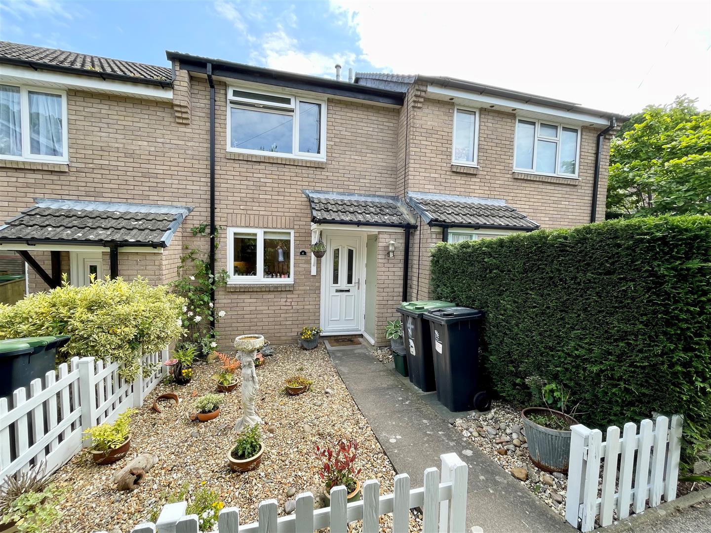 Cotswold Close, Verwood, Dorset Edwards Estate Agents