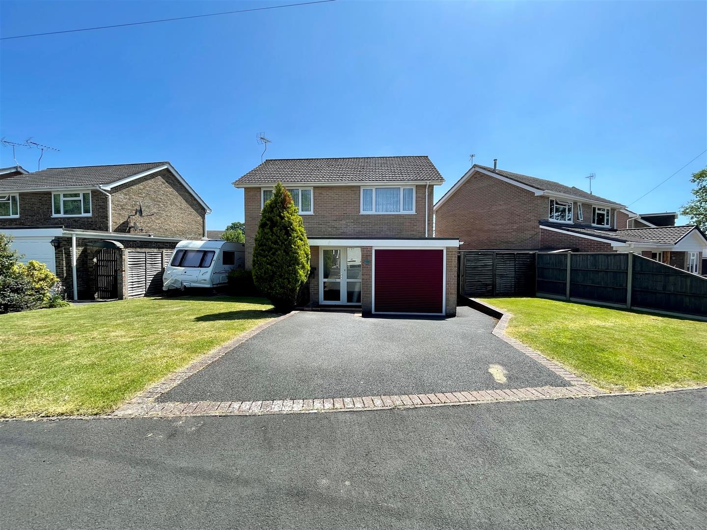 Hayward Crescent, Verwood Edwards Estate Agents