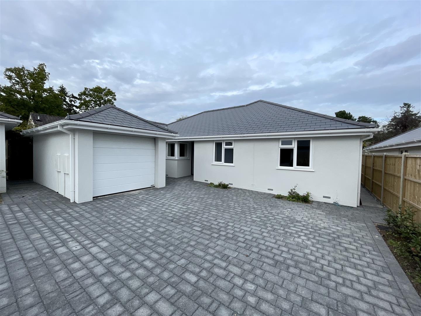 The Willows, Woodlinken Drive, Verwood, Dorset Edwards Estate Agents