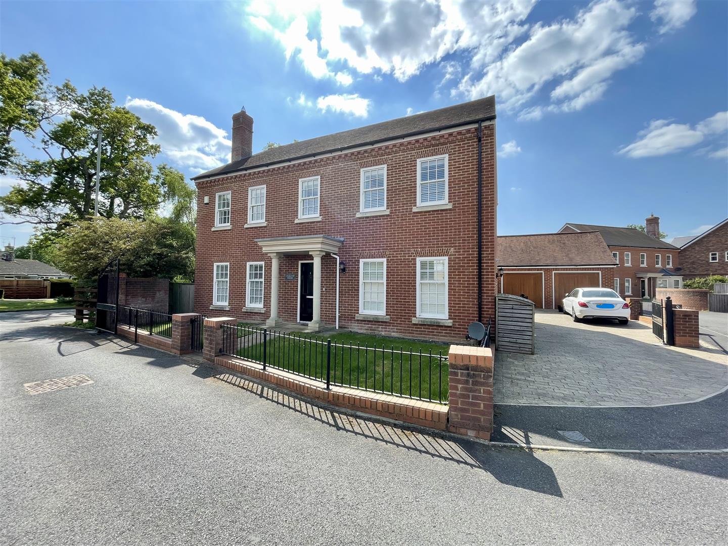 Coopers Lane, Verwood, Dorset Edwards Estate Agents