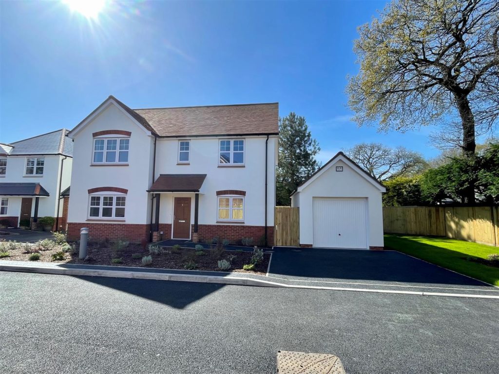 Woodcutter Close, Ringwood Road, Three Legged Cross