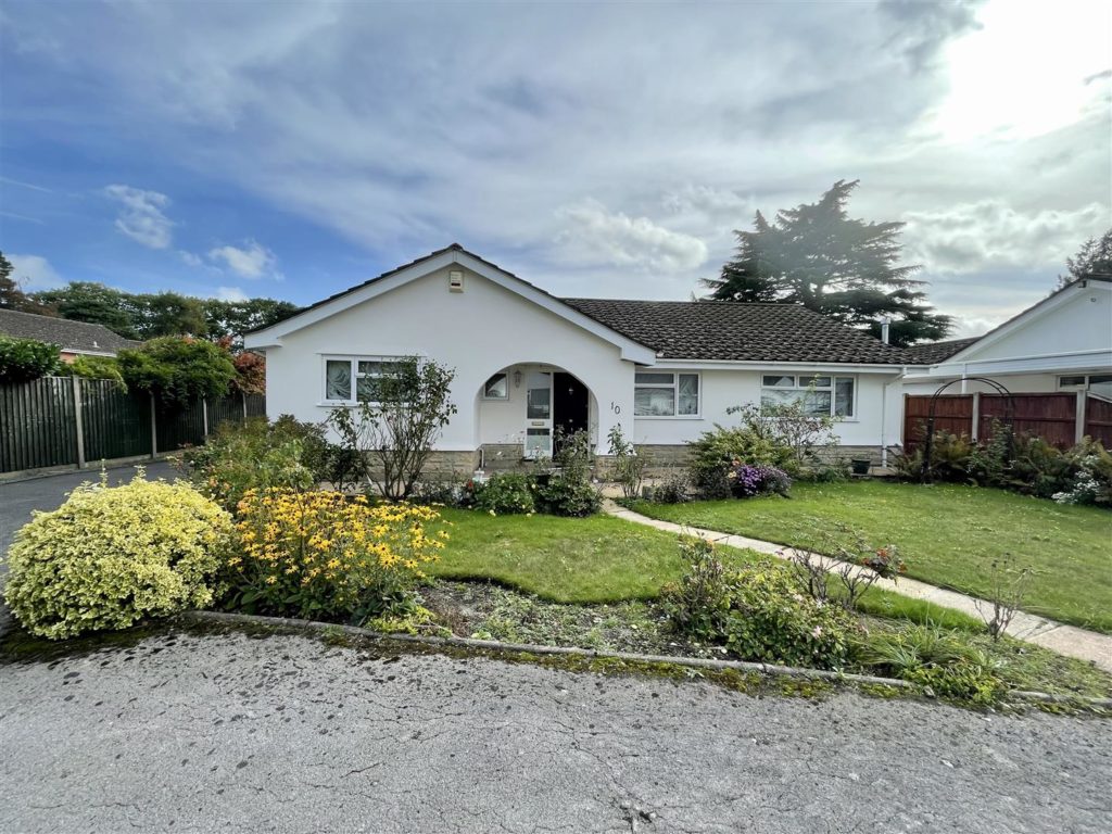 Elfin Drive, Ferndown, Dorset Edwards Estate Agents