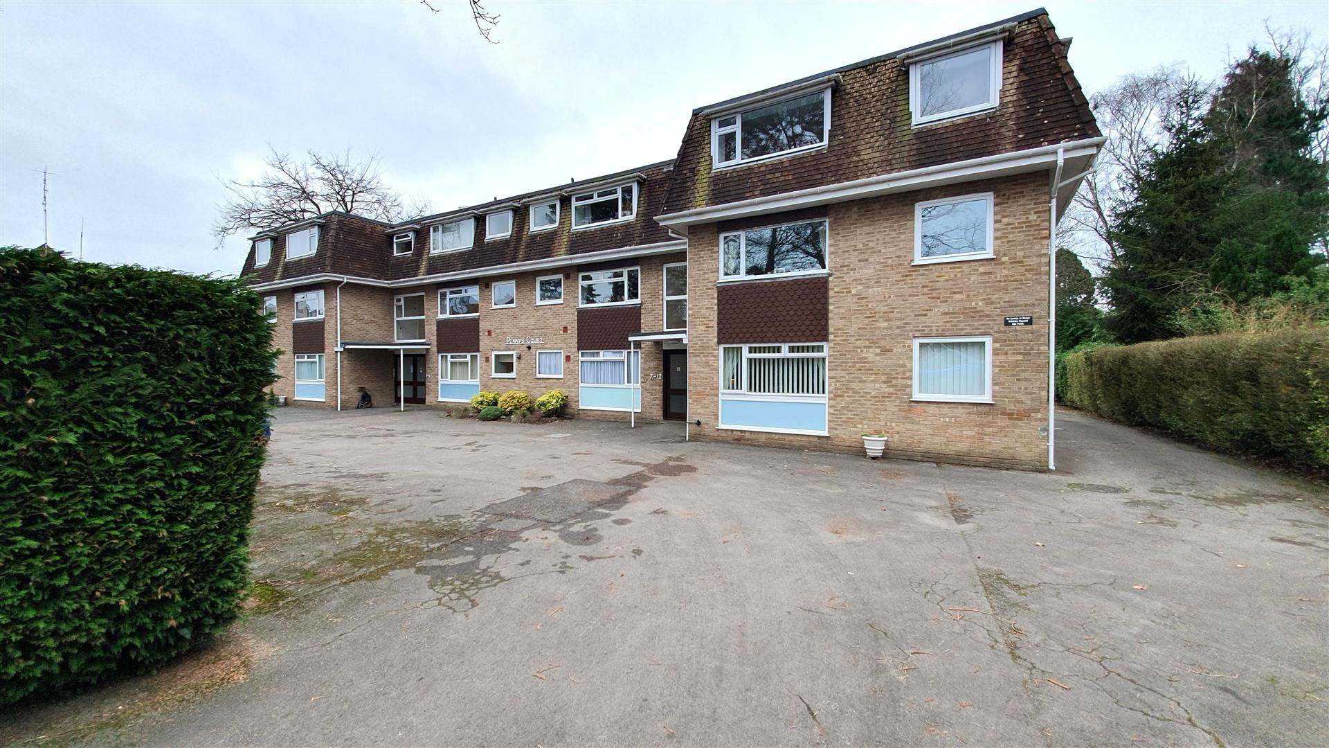 New Road, Ferndown Edwards Estate Agents