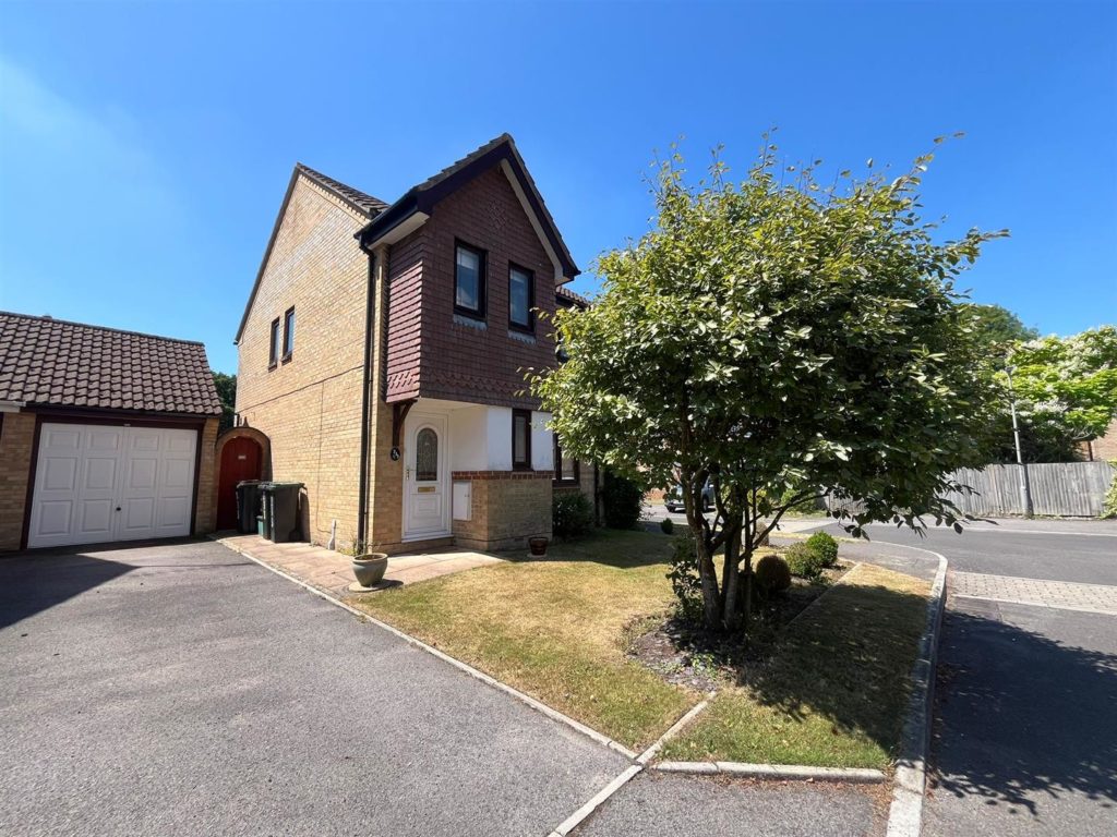 Albion Way, Verwood