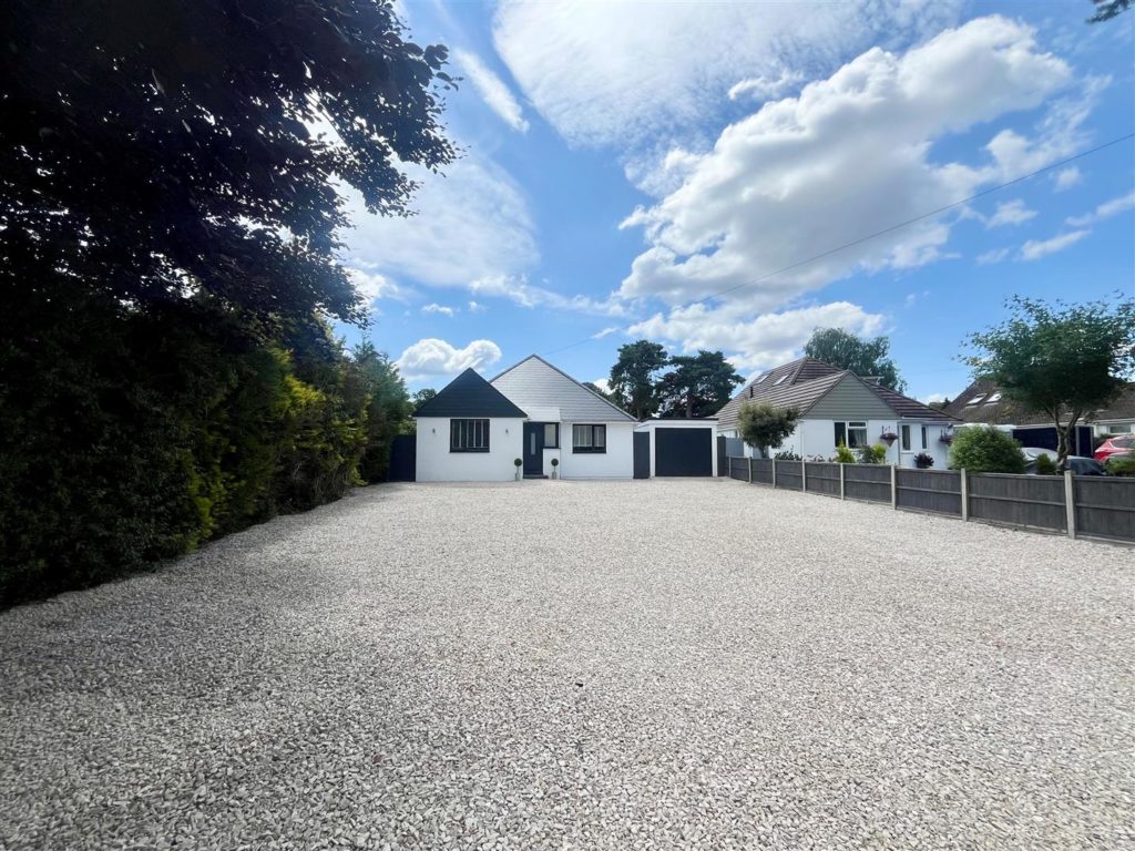 Eastwood Avenue, Ferndown