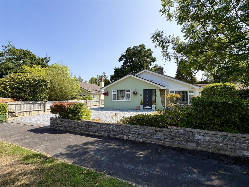 Gallows Drive, West Parley, Ferndown