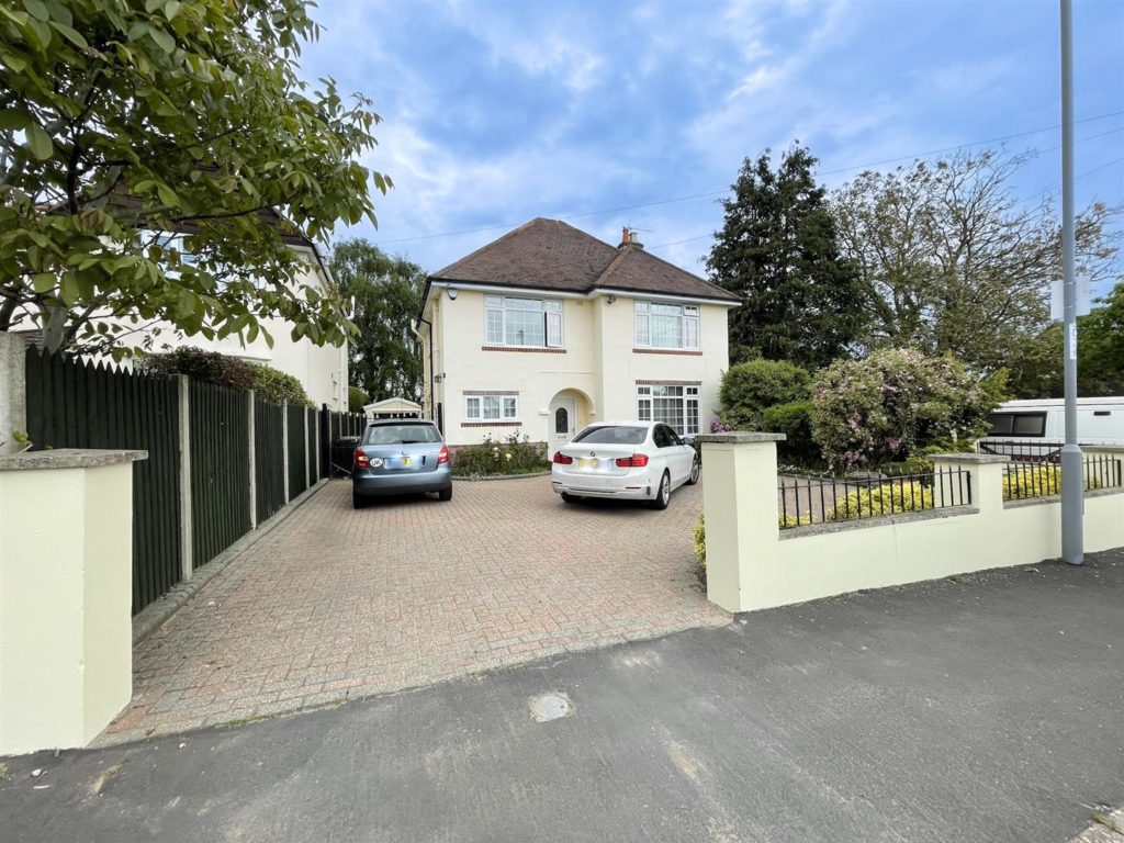 Longfield Drive, West Parley, Ferndown