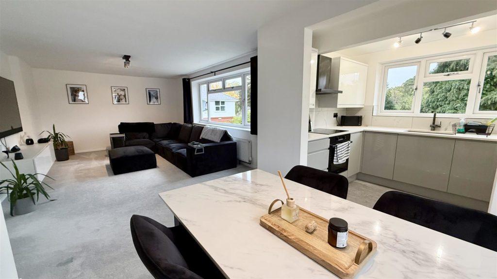 Church Road, Ferndown