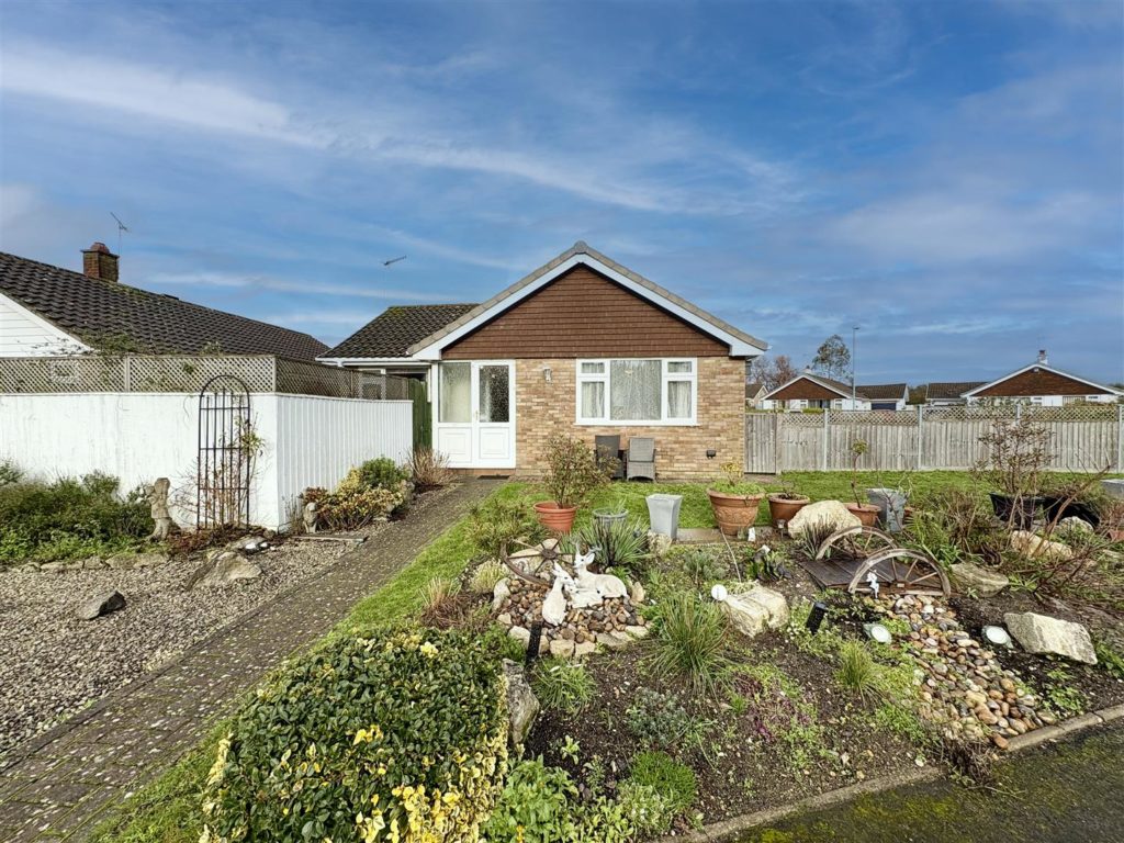 Maloren Way, West Moors, Ferndown