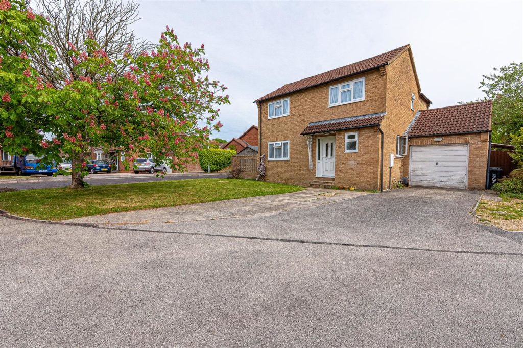 Plantagenet Crescent, Bournemouth