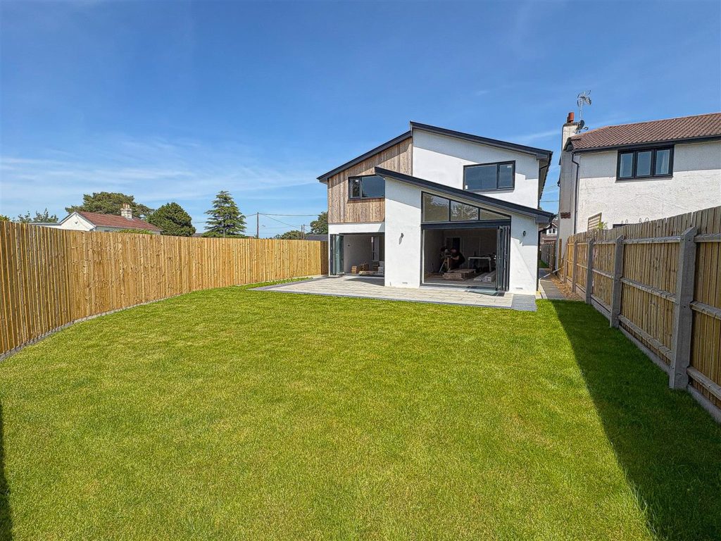 Braeside Road, St. Leonards, Ringwood