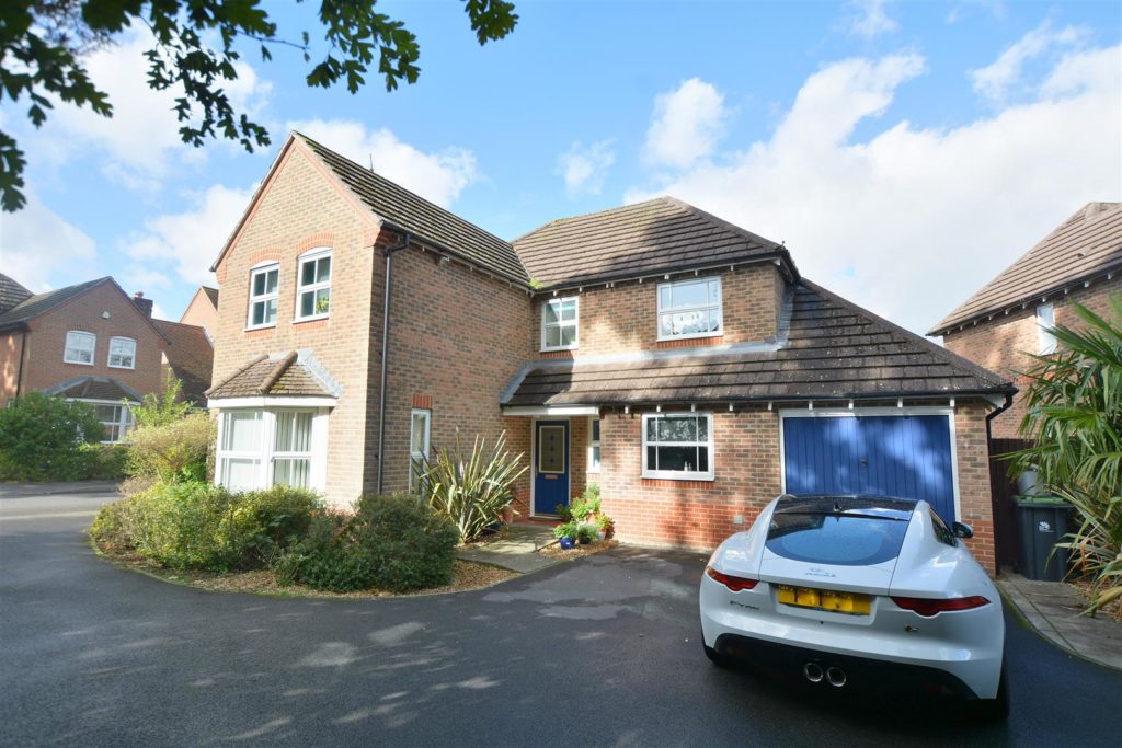 Ferndown, Dorset BH22 8LH