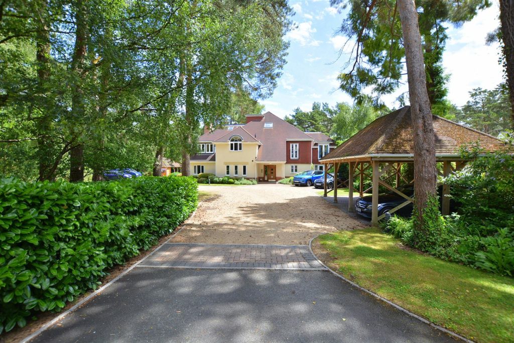 West Parley, Ferndown BH22
