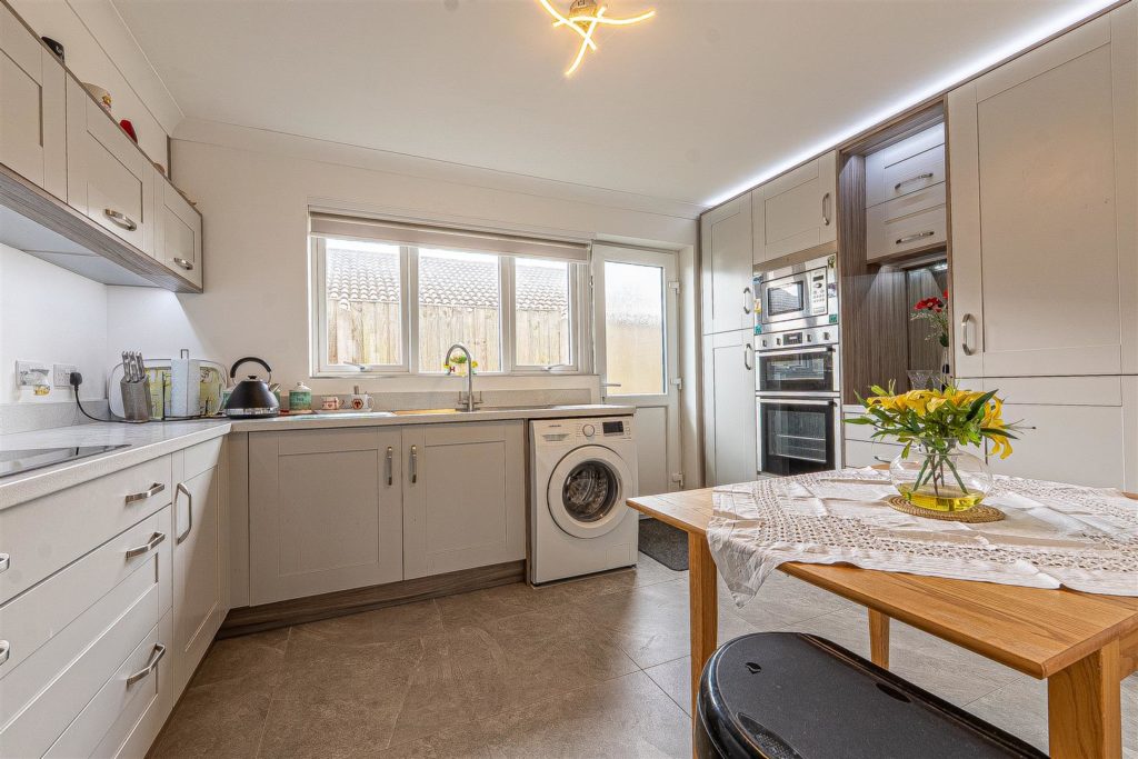 #6 Laburnum Close, Verwood