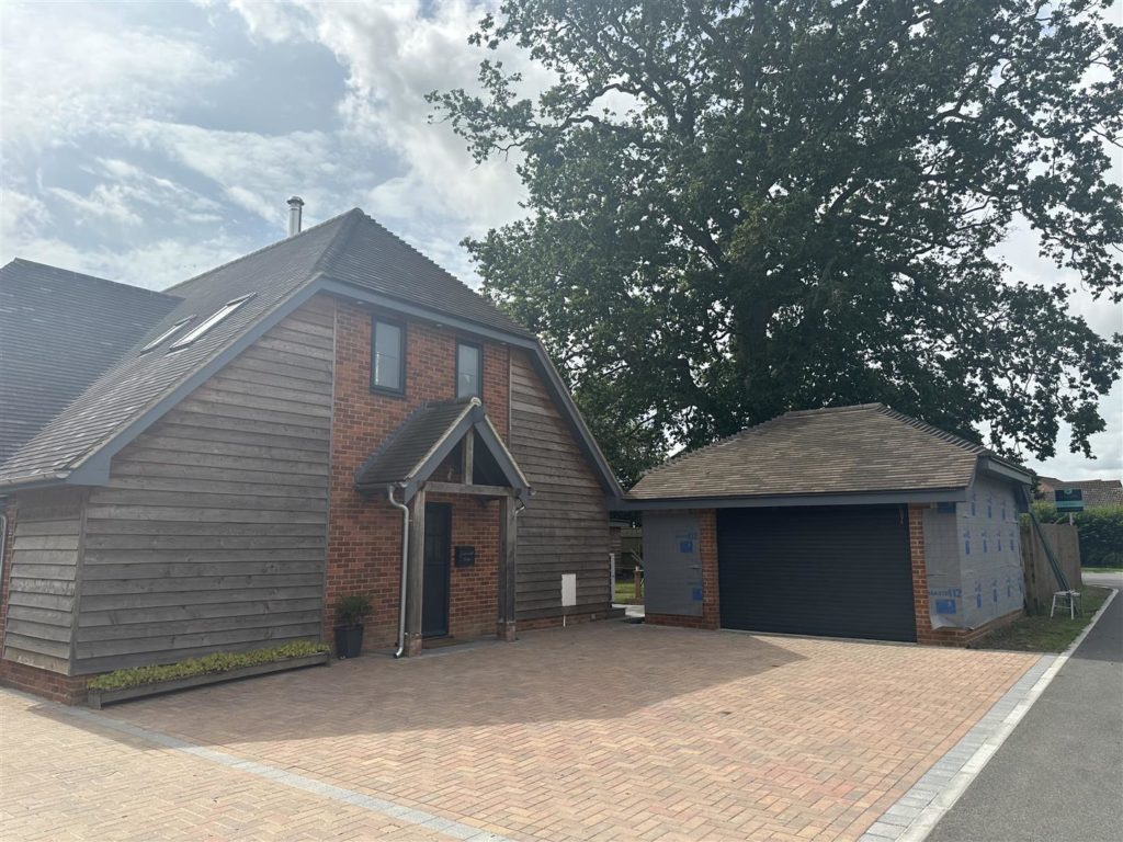 Eastworth Road, Verwood